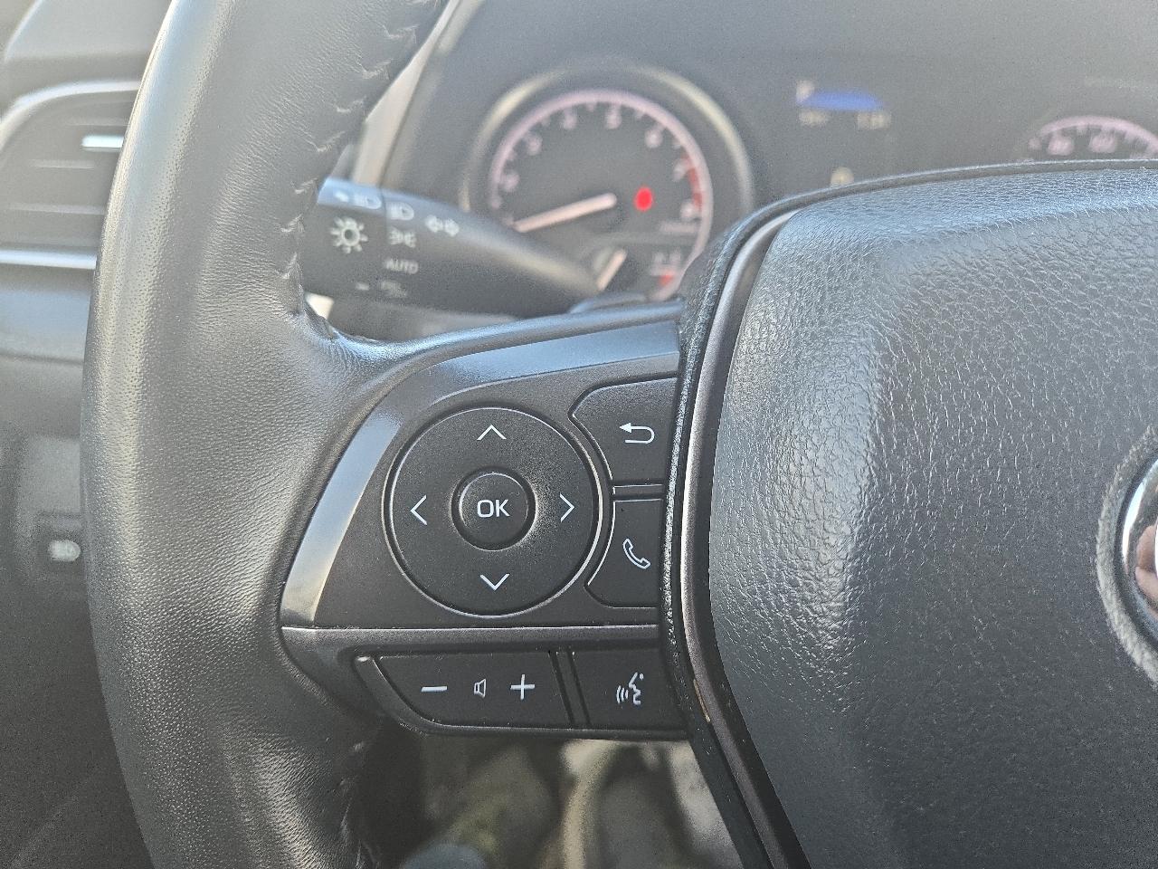 Toyota Camry SE 2024