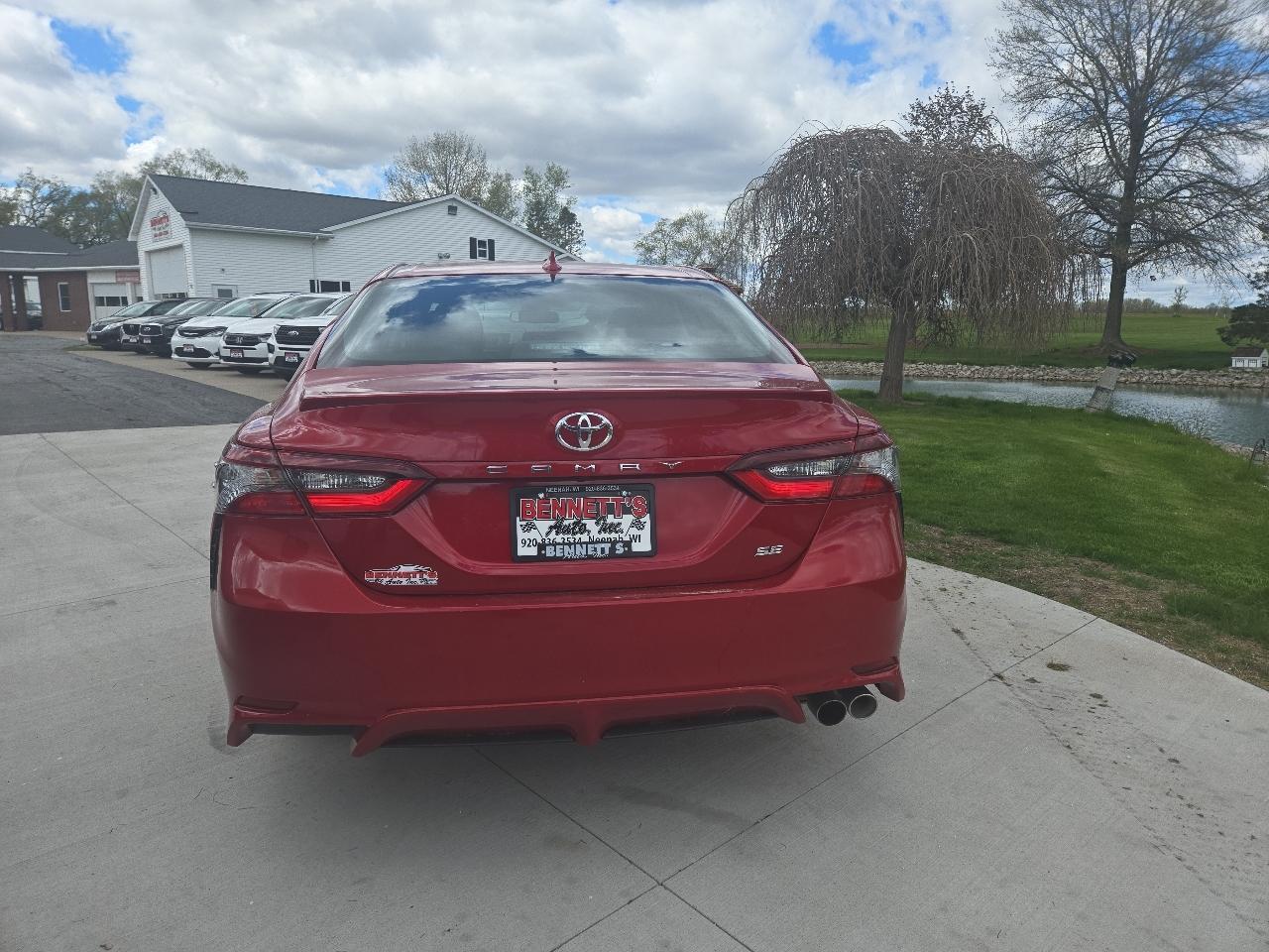 Toyota Camry SE 2024