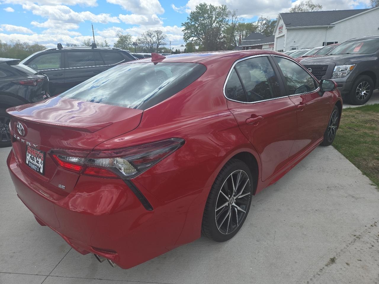 Toyota Camry SE 2024