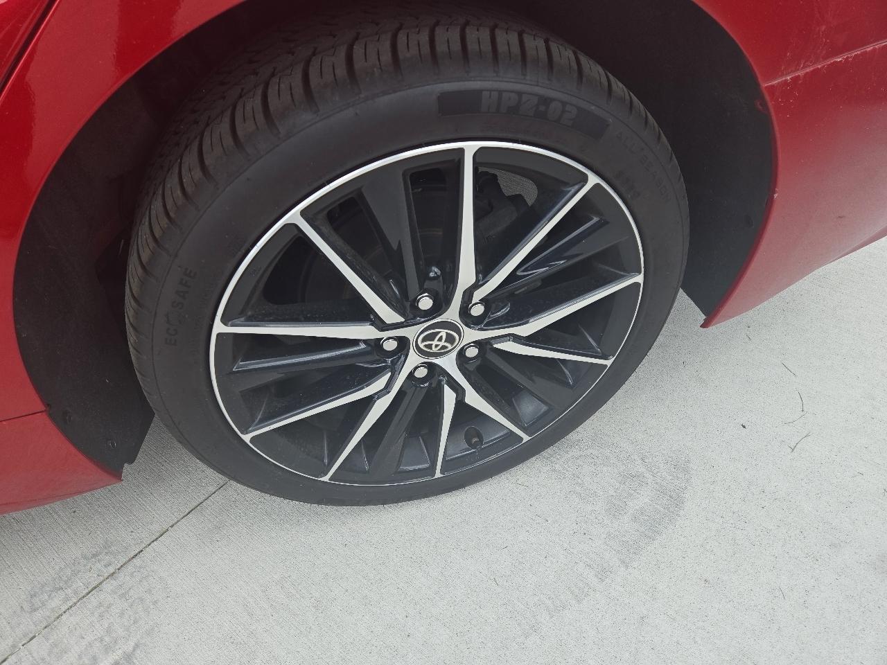 Toyota Camry SE 2024