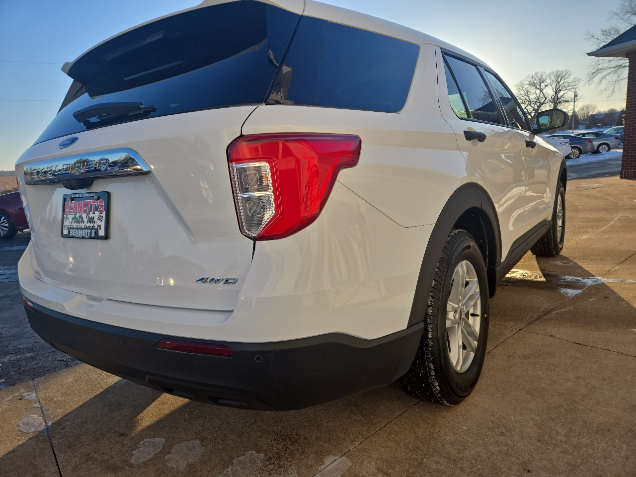 Ford Explorer Base AWD 2022