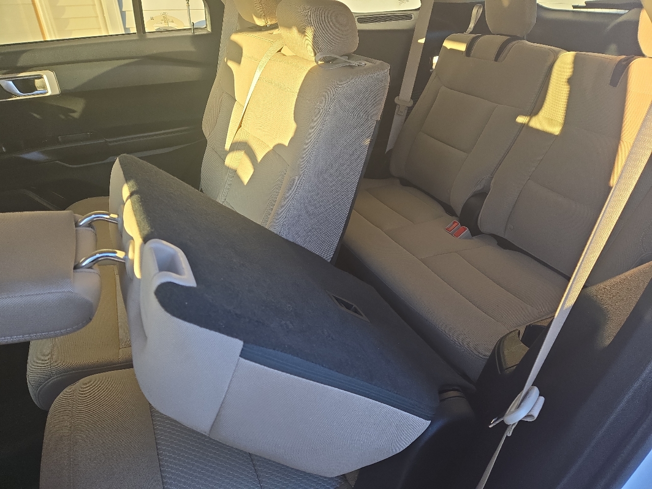 Ford Explorer Base AWD 2022