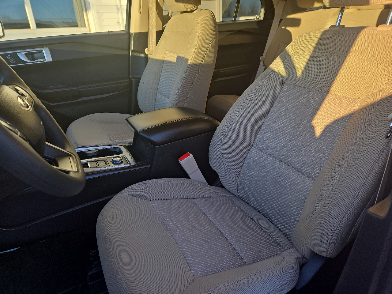 Ford Explorer Base AWD 2022