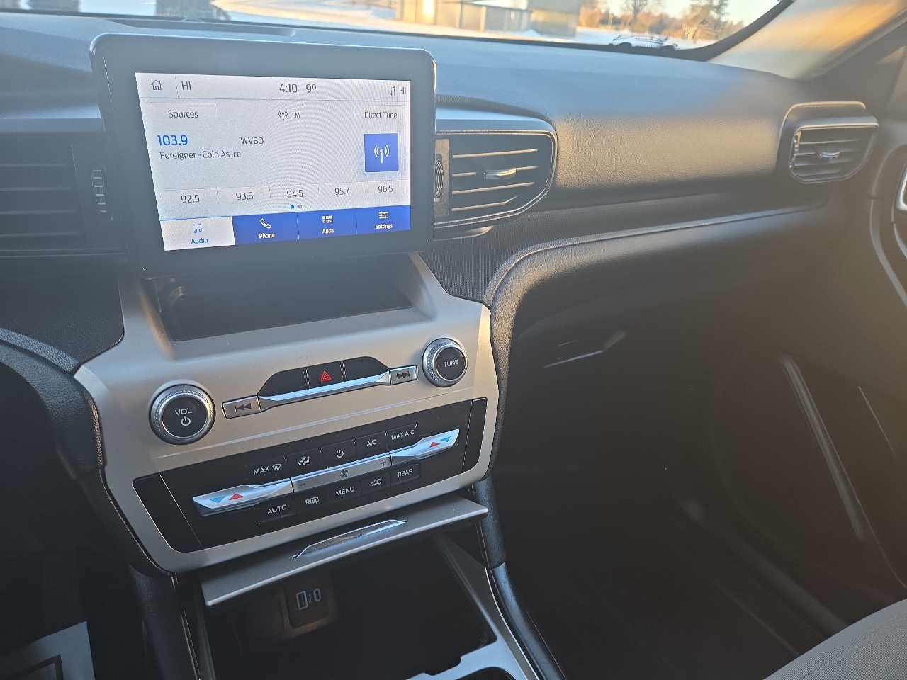 Ford Explorer Base AWD 2022