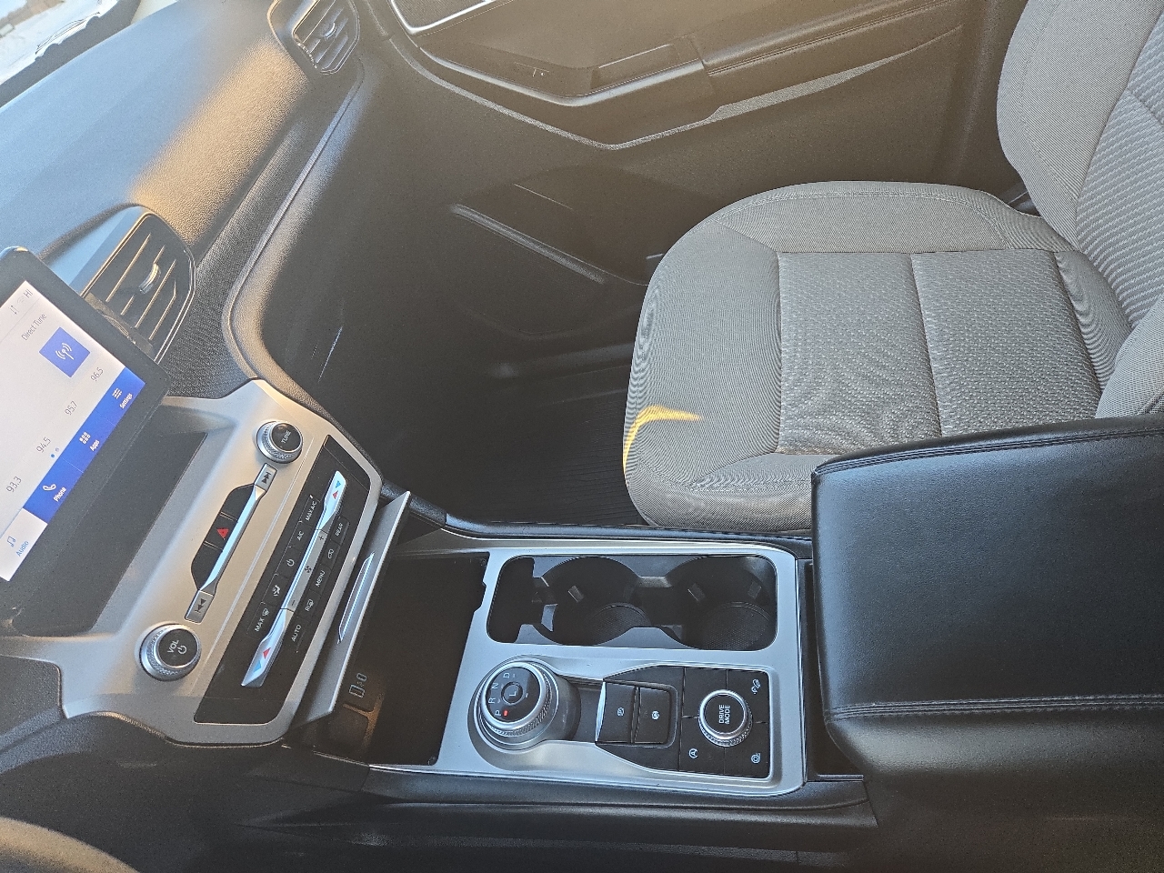 Ford Explorer Base AWD 2022