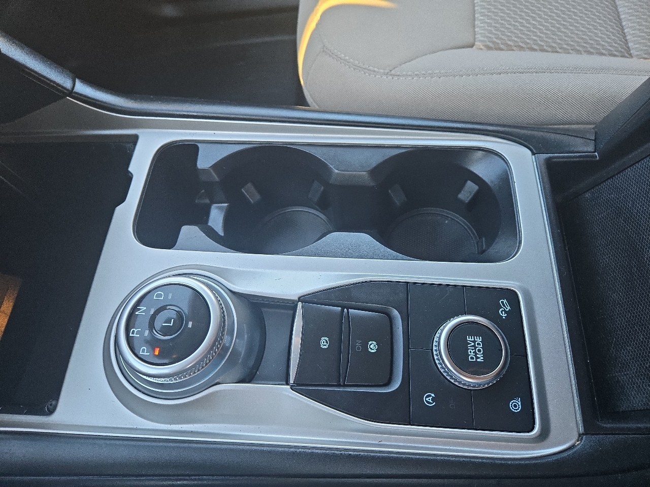 Ford Explorer Base AWD 2022