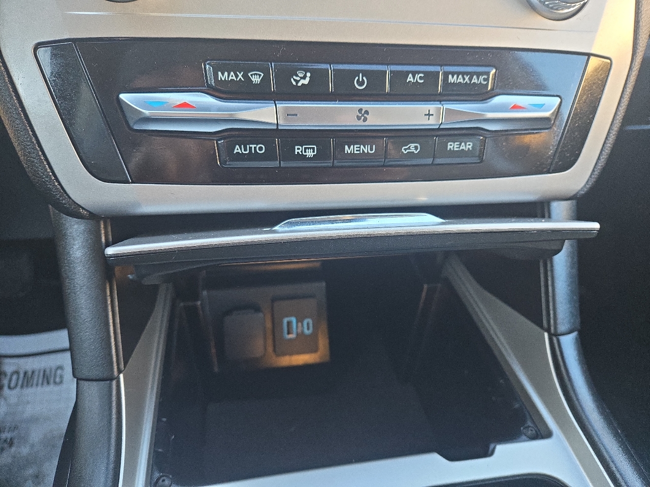 Ford Explorer Base AWD 2022