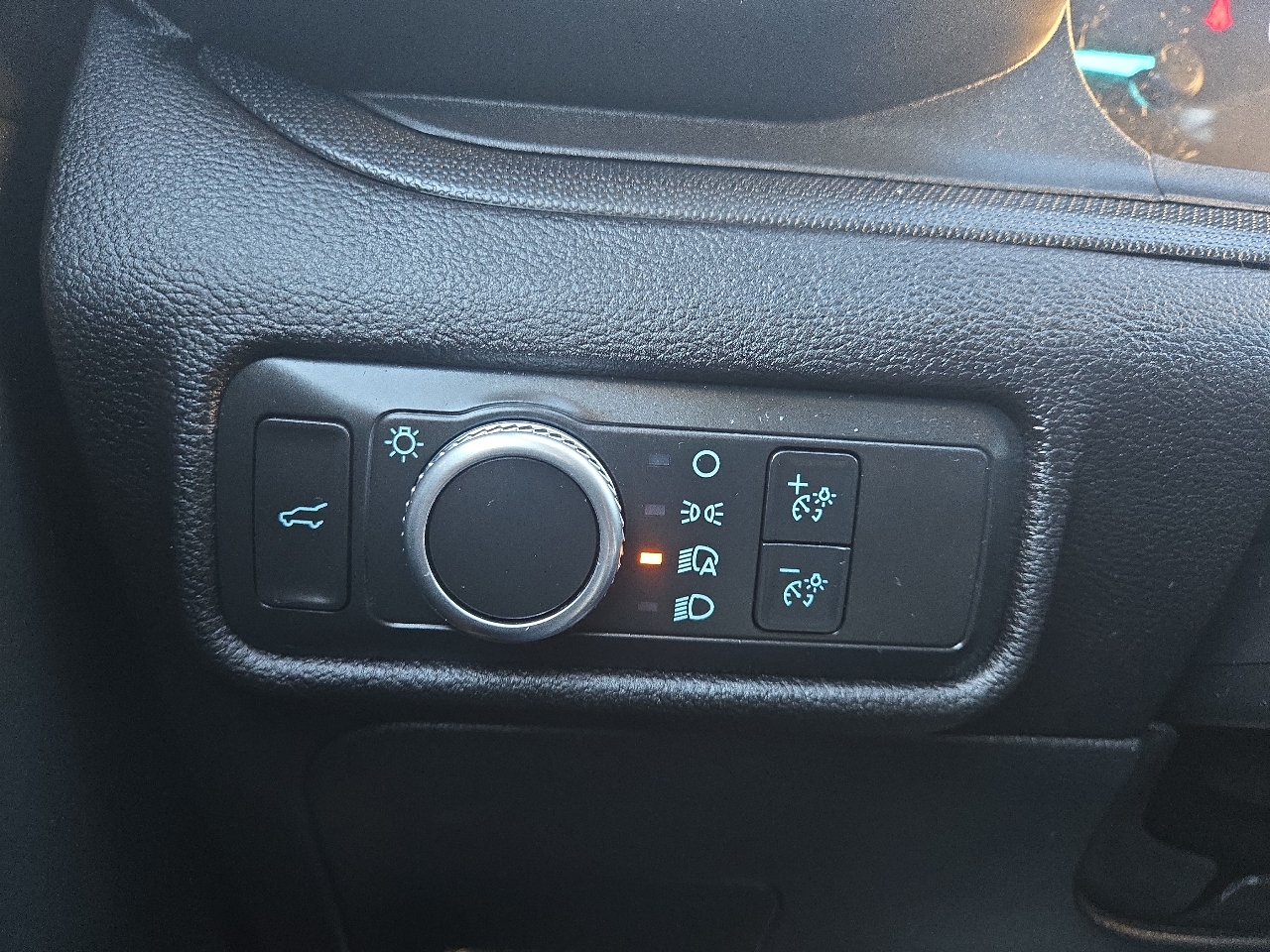 Ford Explorer Base AWD 2022