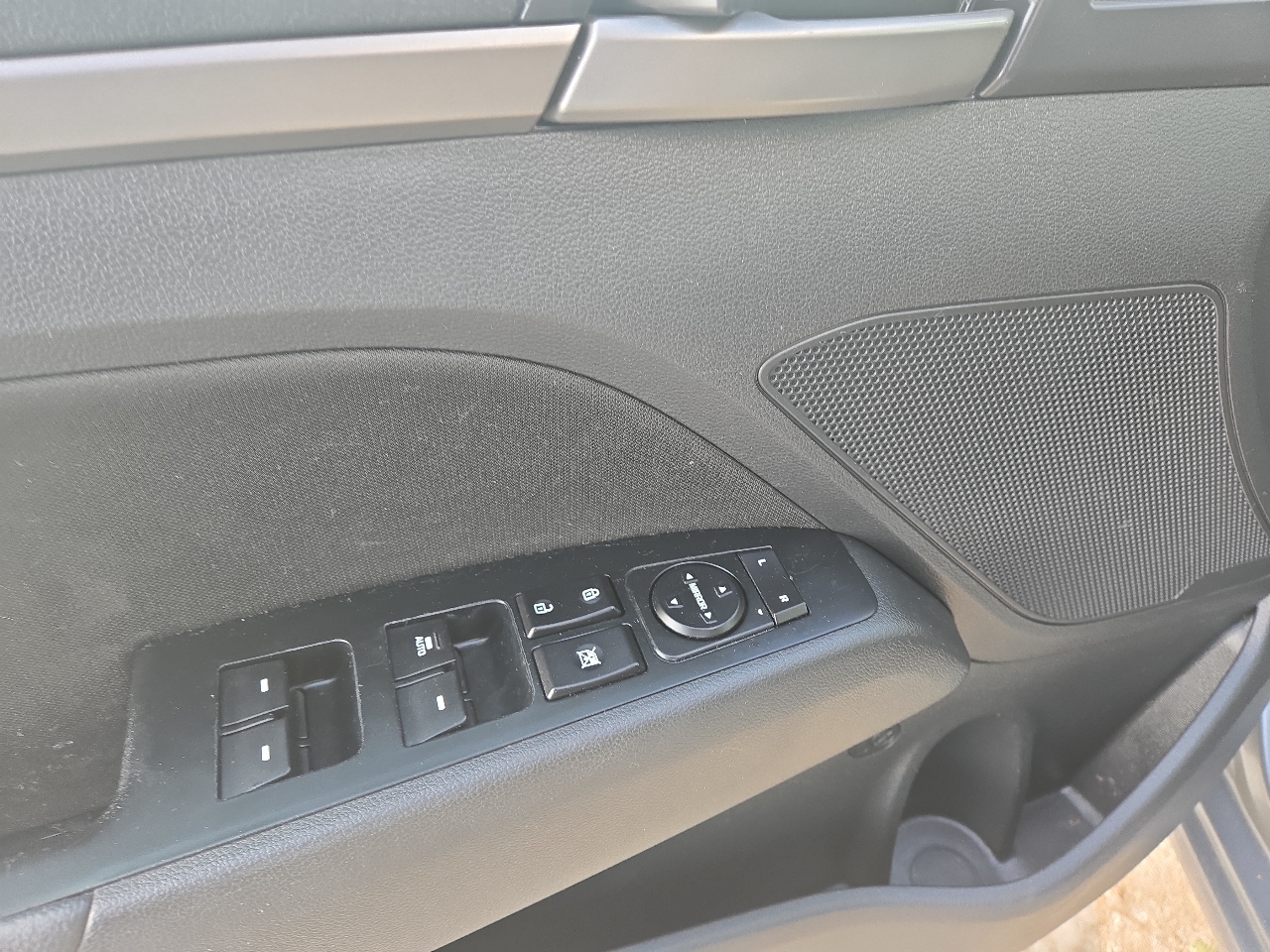 Hyundai Elantra Limited 2018