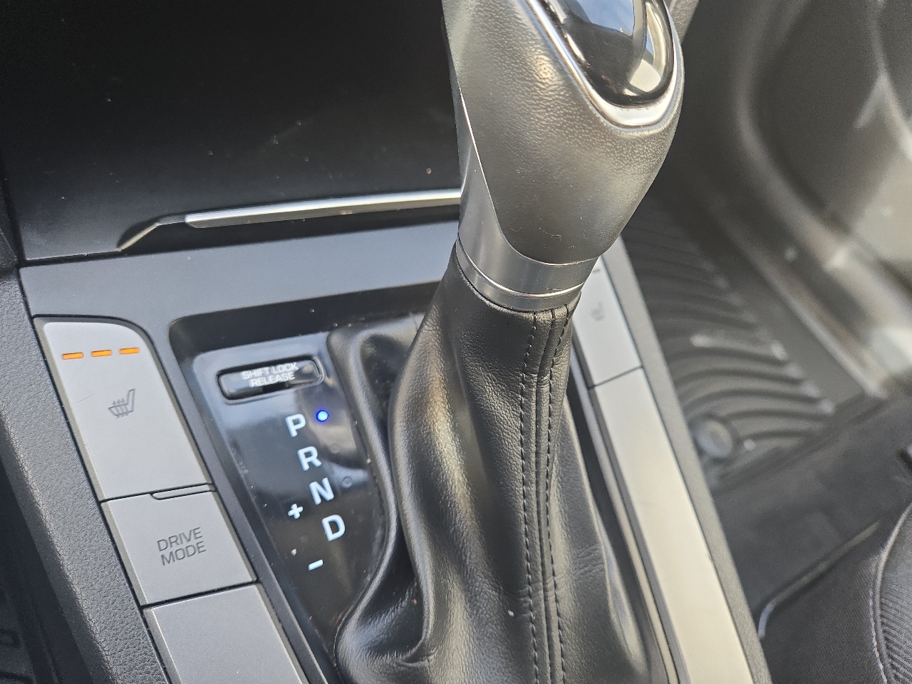 Hyundai Elantra Limited 2018