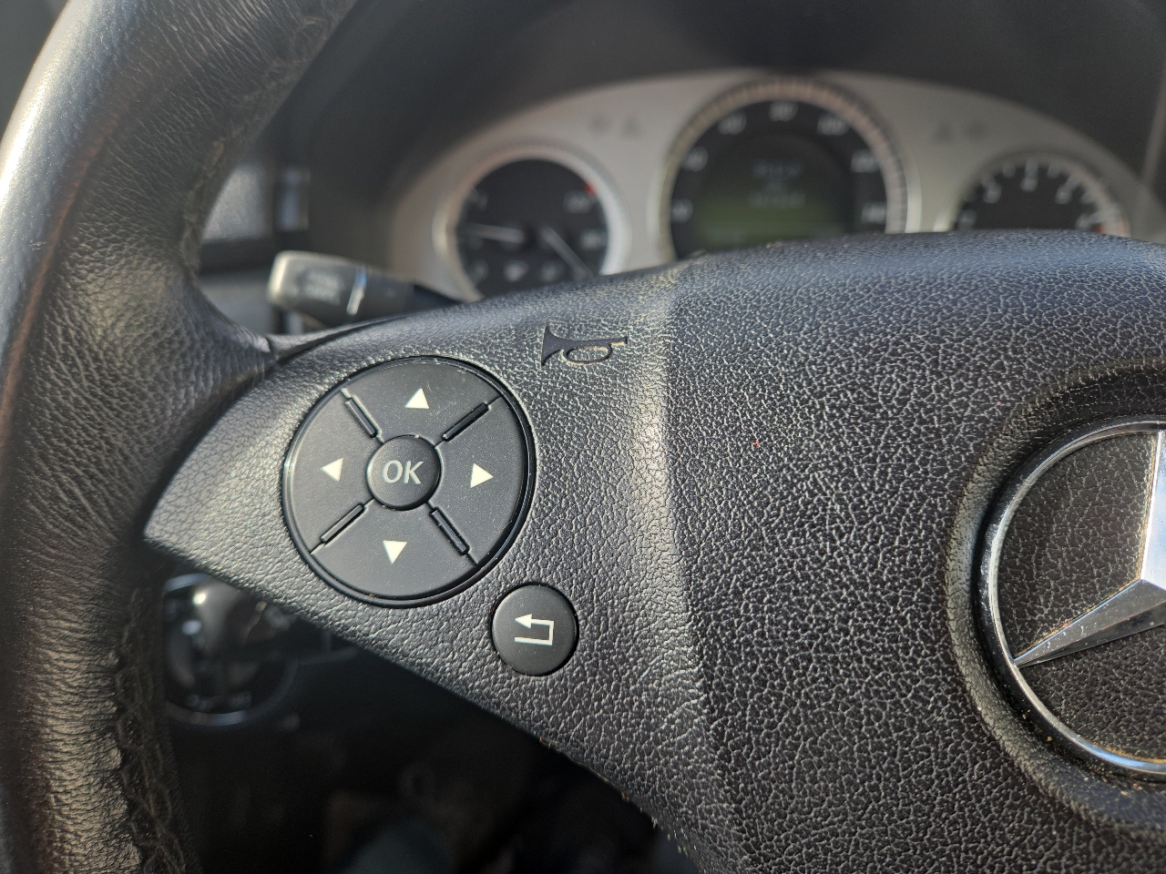 Mercedes-Benz GLK-Class GLK350 4MATIC 2010