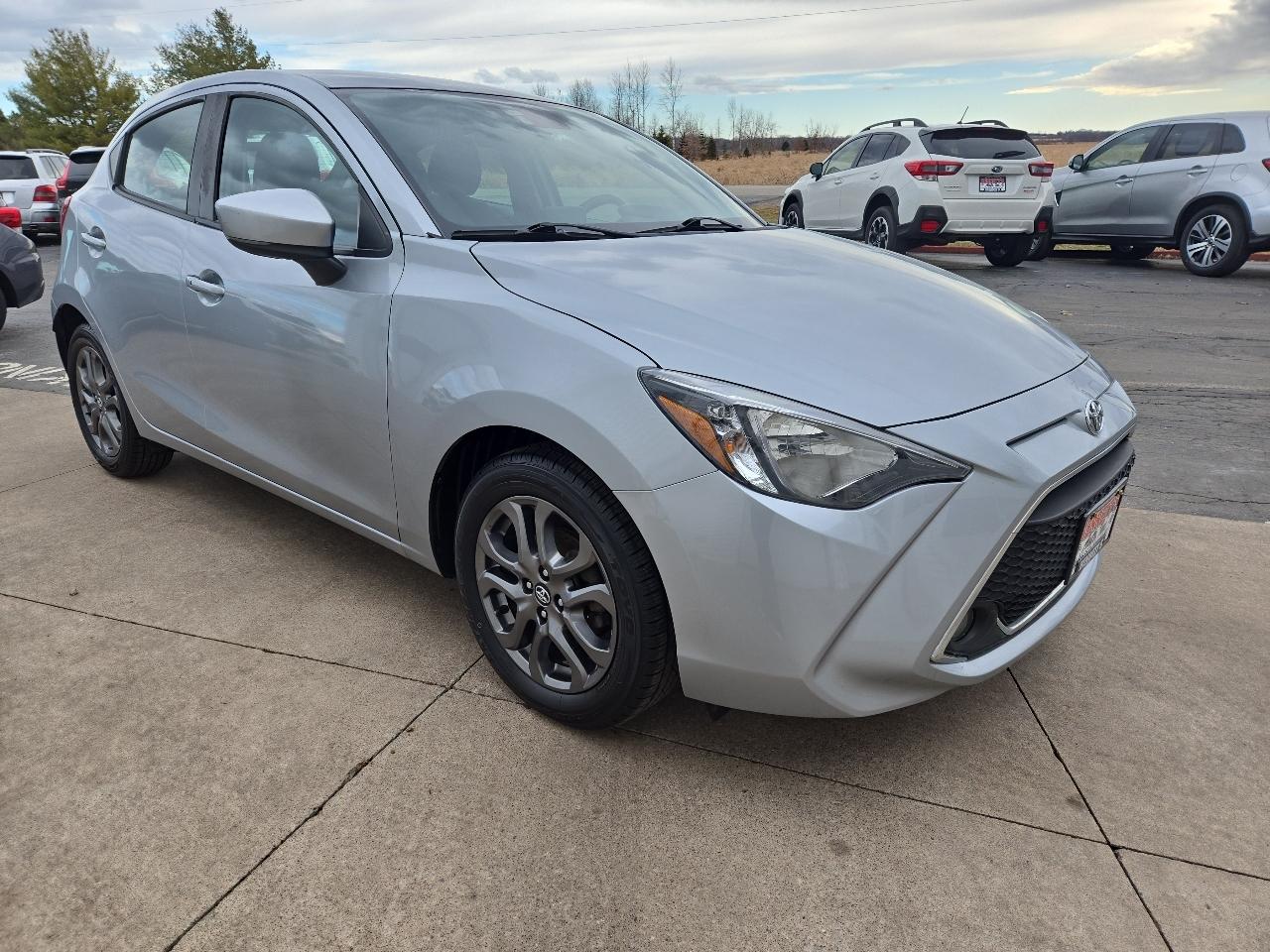 Toyota Yaris LE Hatchback 2020