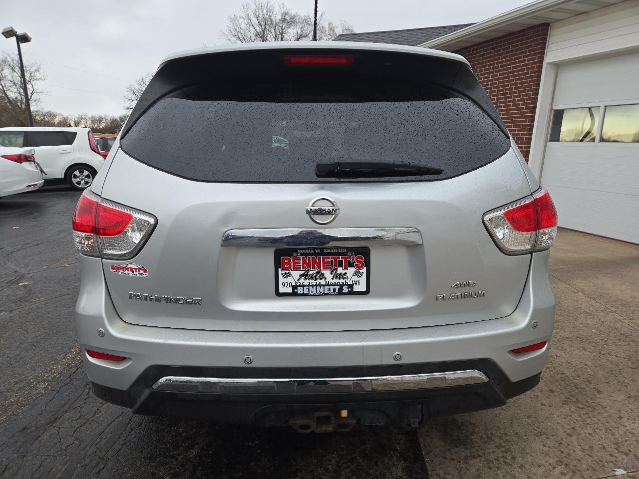 Nissan Pathfinder Platinum 4WD 2013