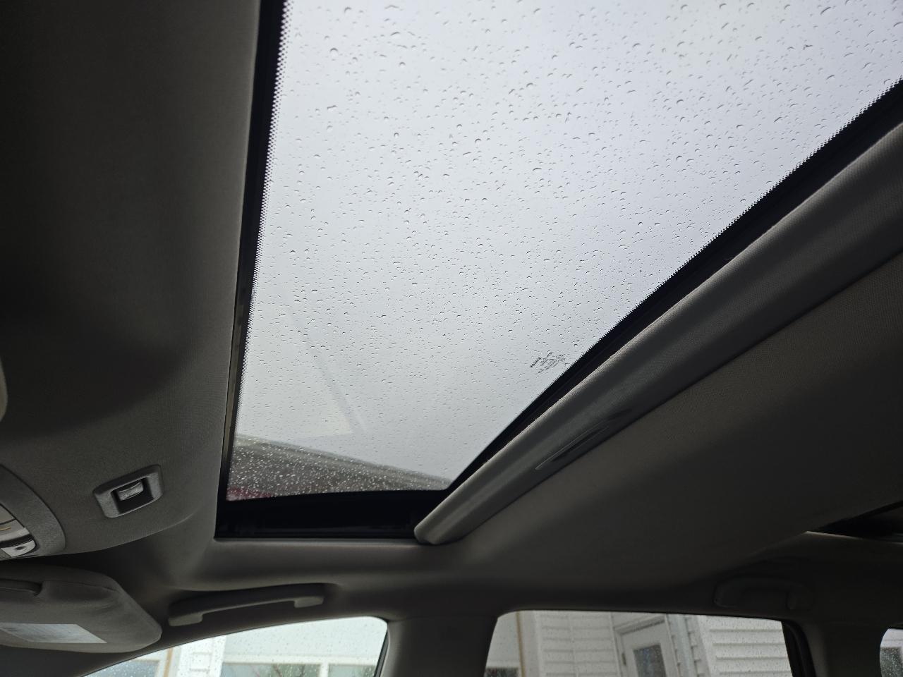 Nissan Pathfinder Platinum 4WD 2013