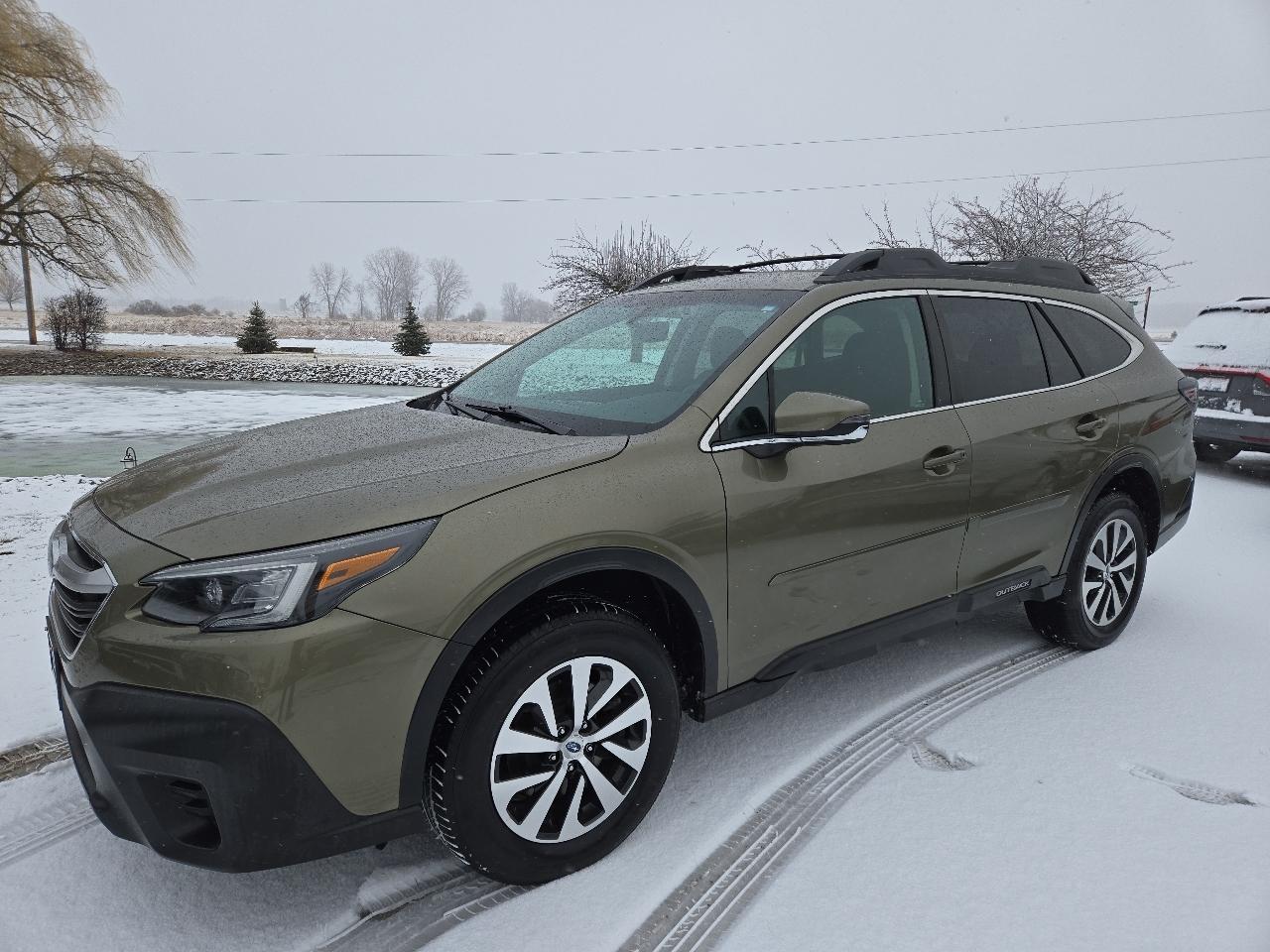 2022 Subaru Outback Premium