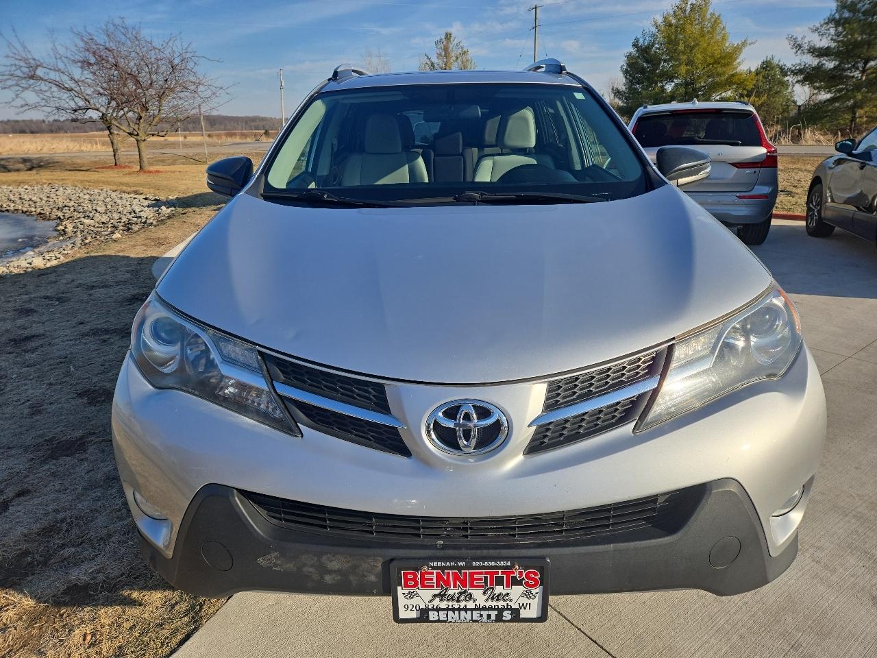 Toyota RAV4 XLE FWD 2014