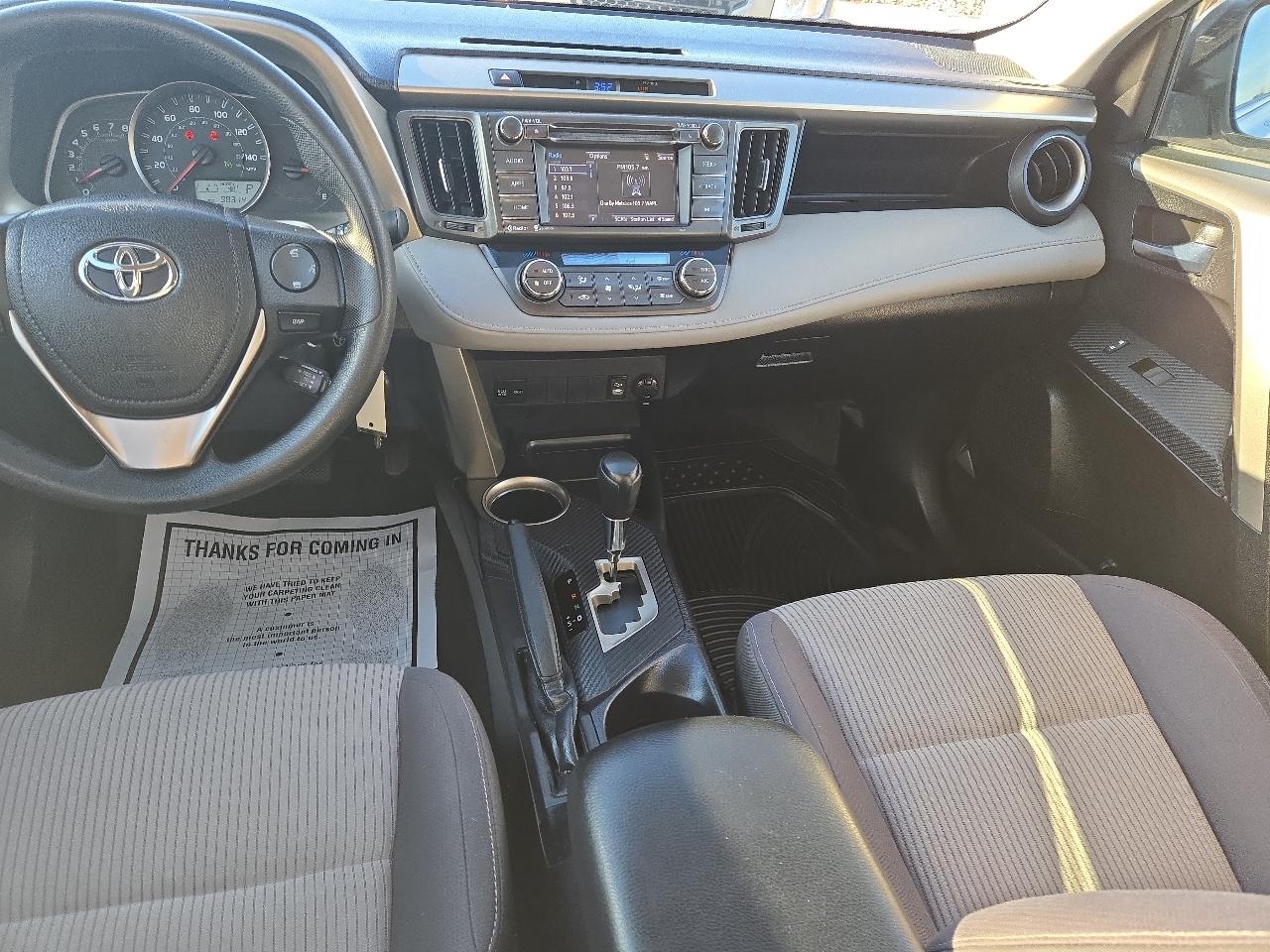 Toyota RAV4 XLE FWD 2014