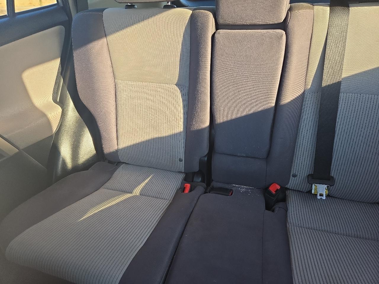 Toyota RAV4 XLE FWD 2014