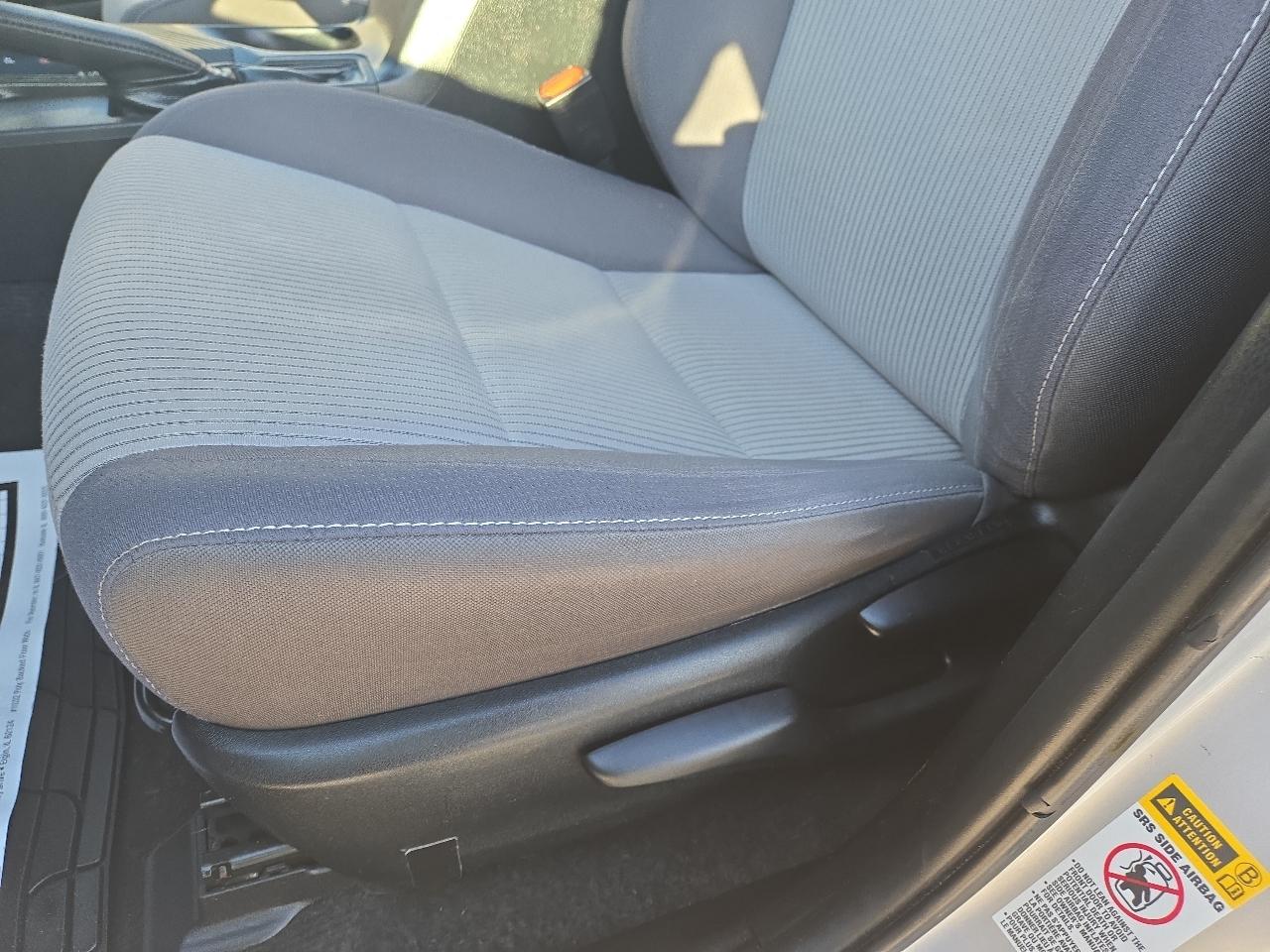 Toyota RAV4 XLE FWD 2014