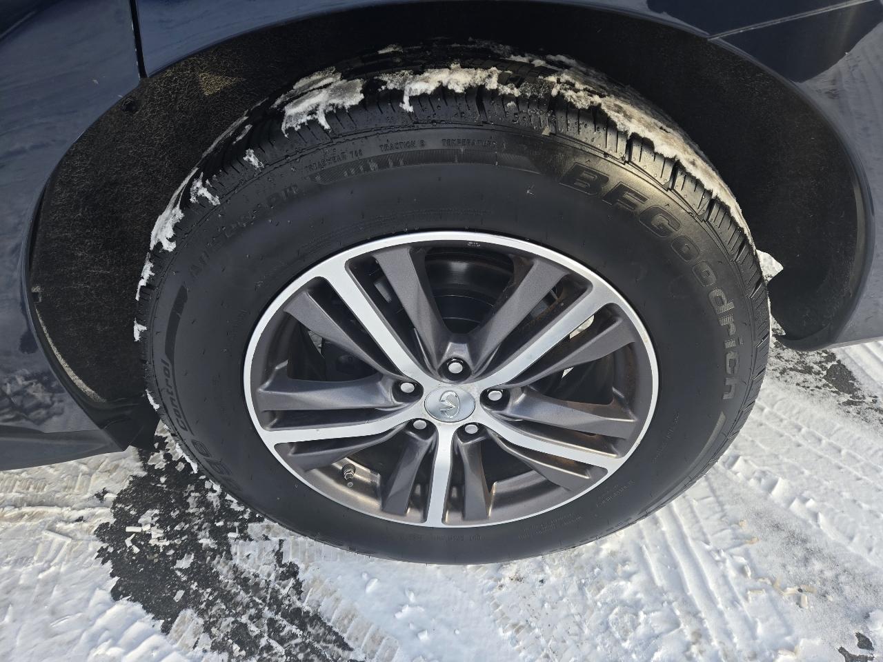 Infiniti QX60 Base AWD 2017