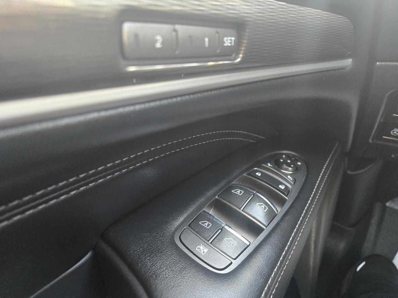 Infiniti QX60 Base AWD 2017