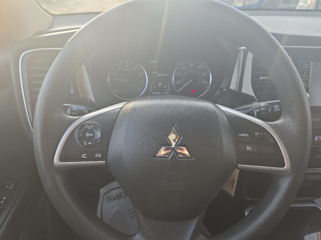 Mitsubishi Outlander SEL AWD 2018