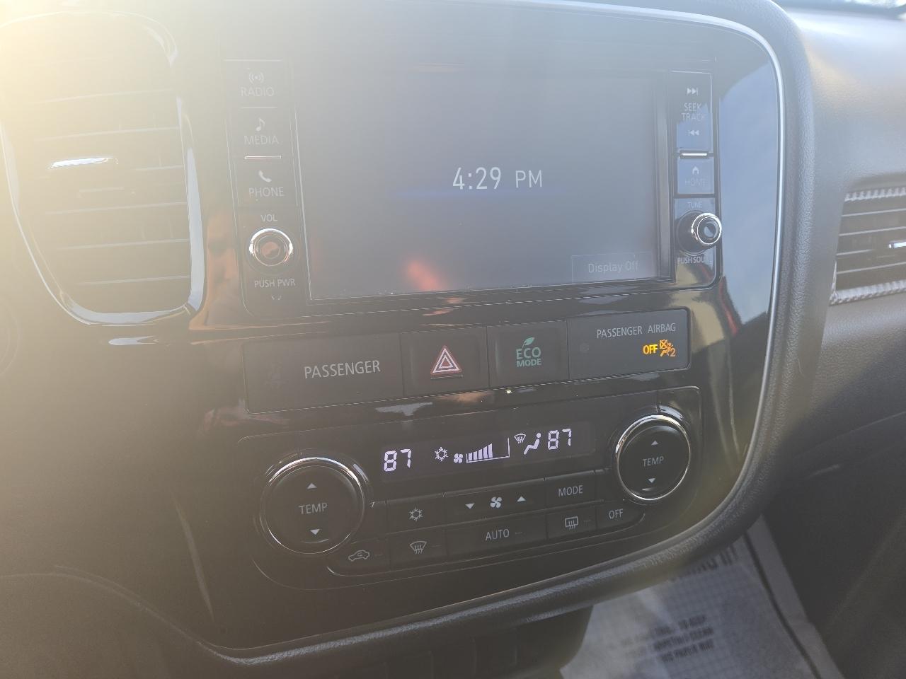 Mitsubishi Outlander SEL AWD 2018