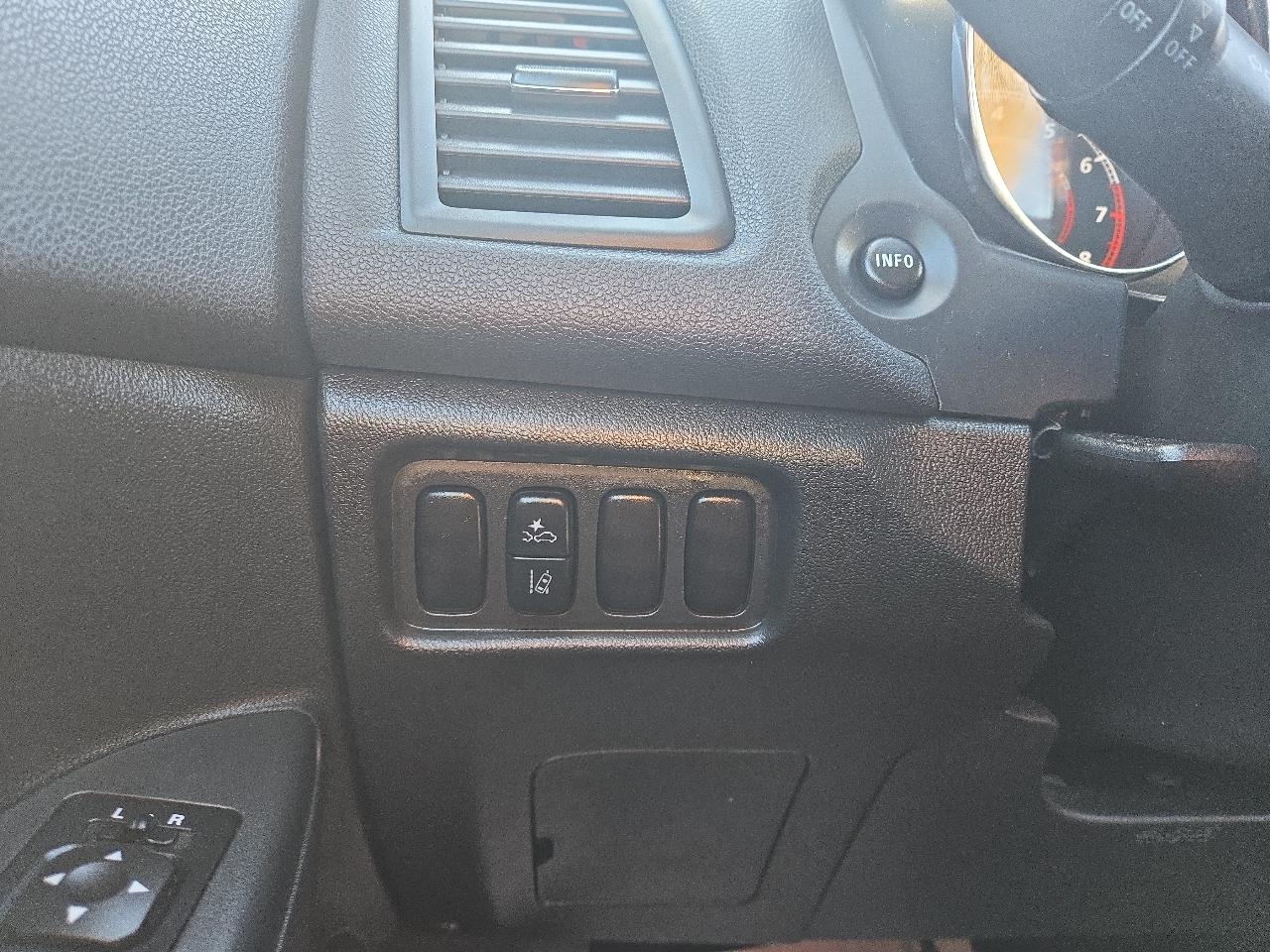 Mitsubishi Outlander Sport 2.0 ES 4WD 2025