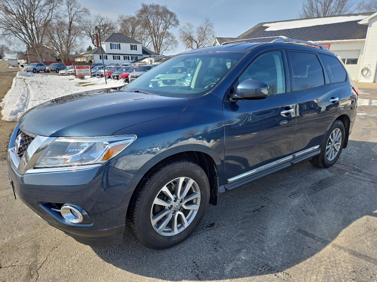 2015 Nissan Pathfinder SL 4WD