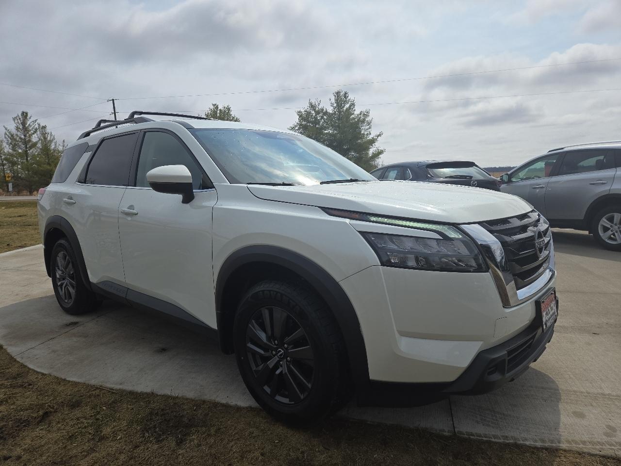 Nissan Pathfinder SV 4WD 2023