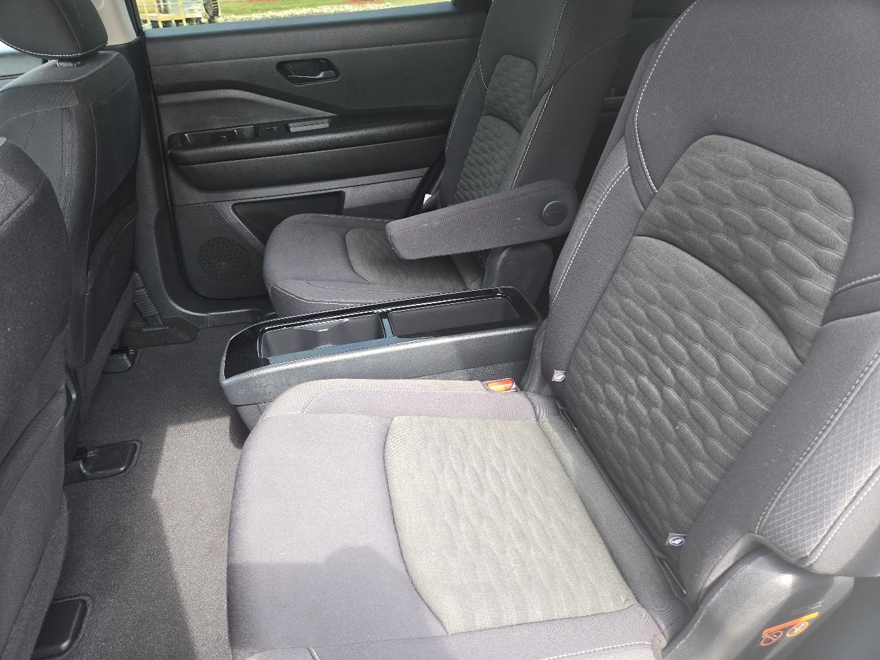 Nissan Pathfinder SV 4WD 2023