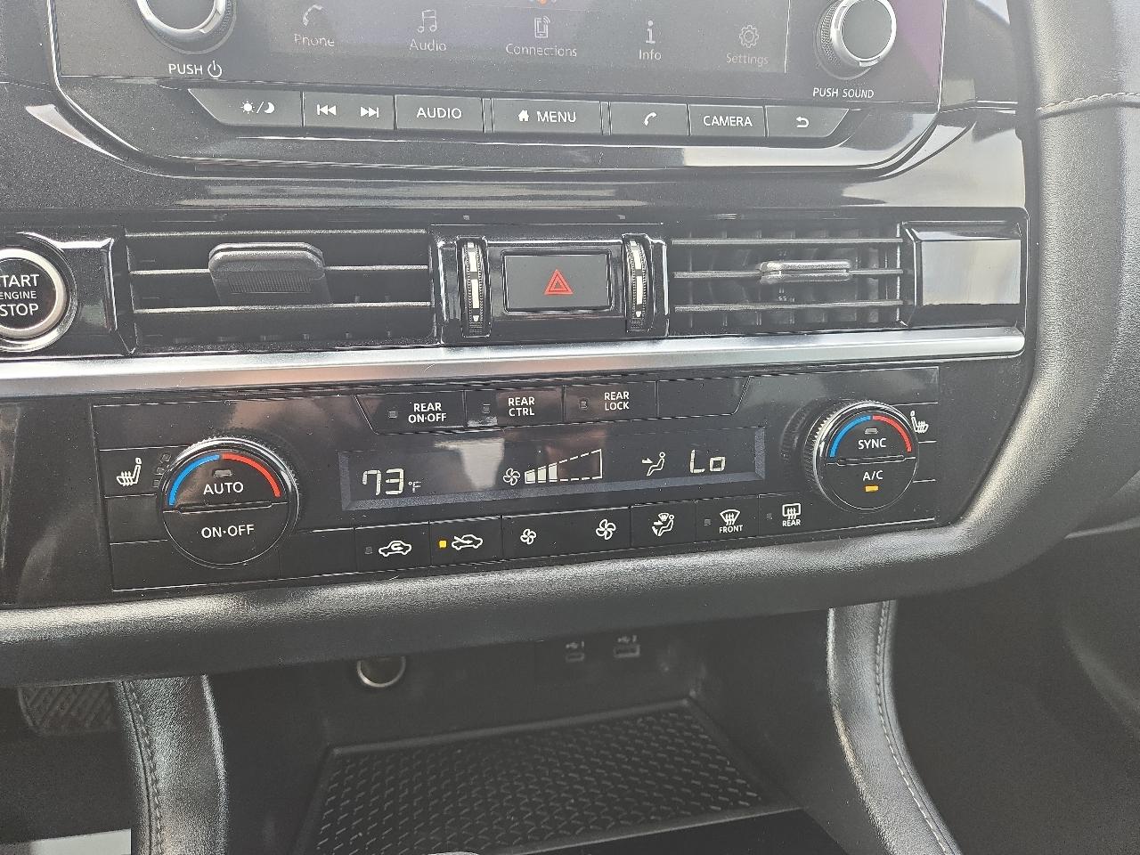 Nissan Pathfinder SV 4WD 2023