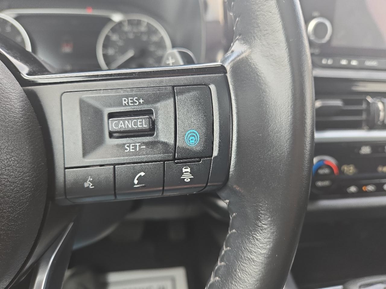 Nissan Pathfinder SV 4WD 2023