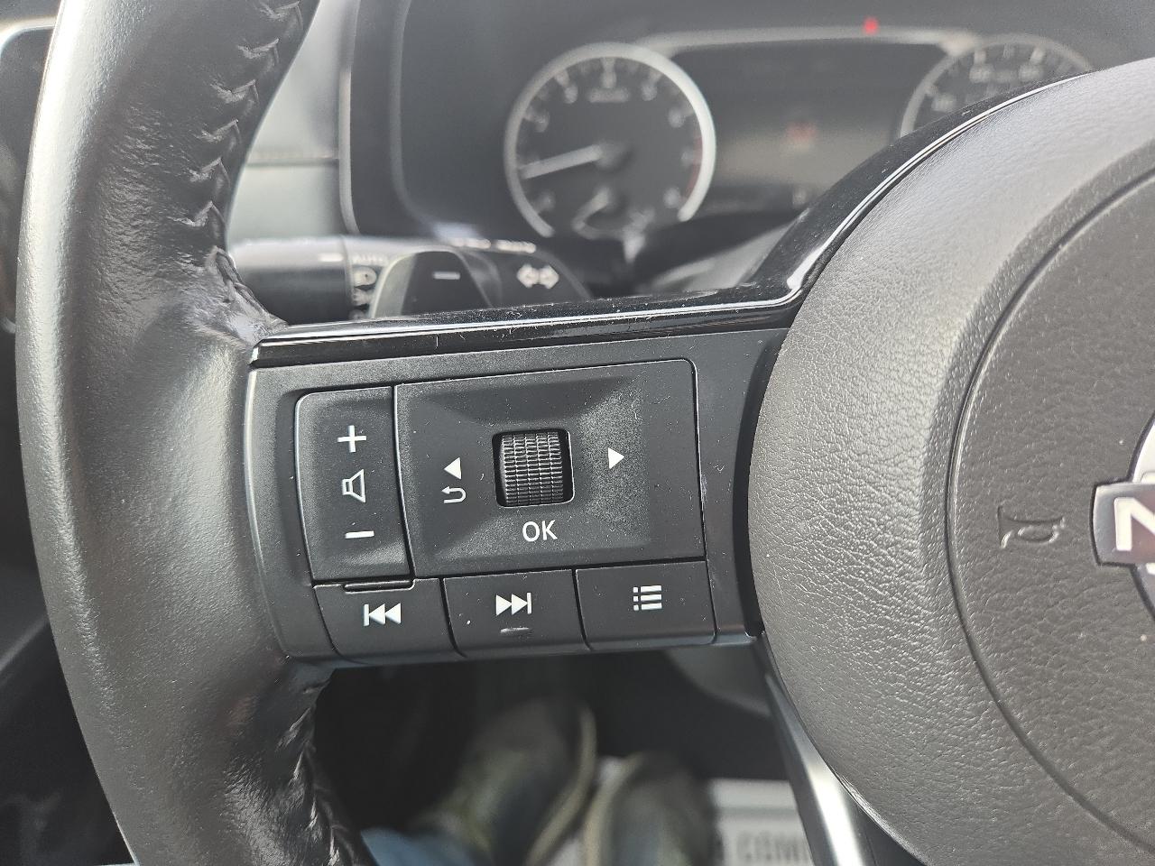 Nissan Pathfinder SV 4WD 2023