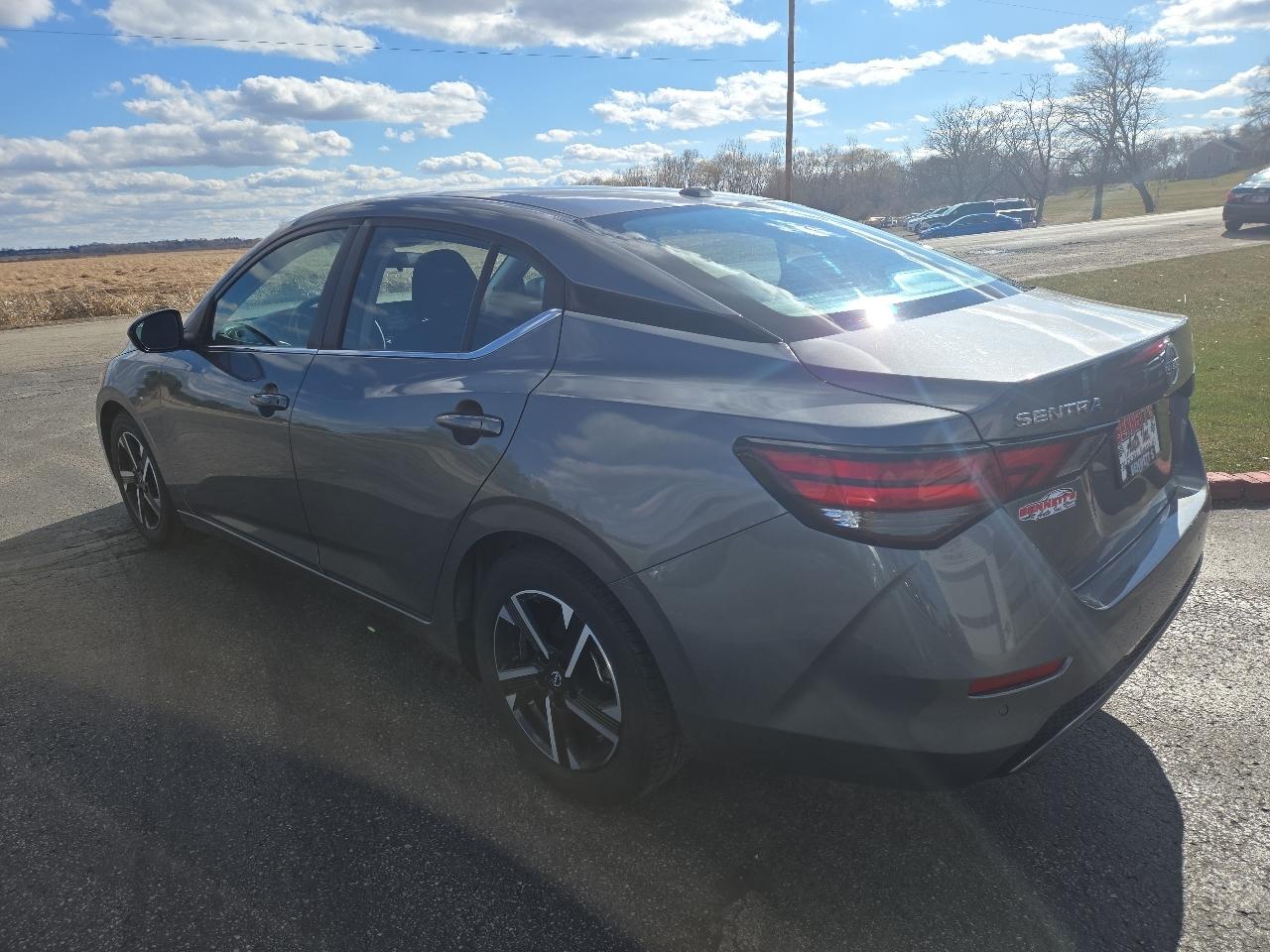 Nissan Sentra SV 2024