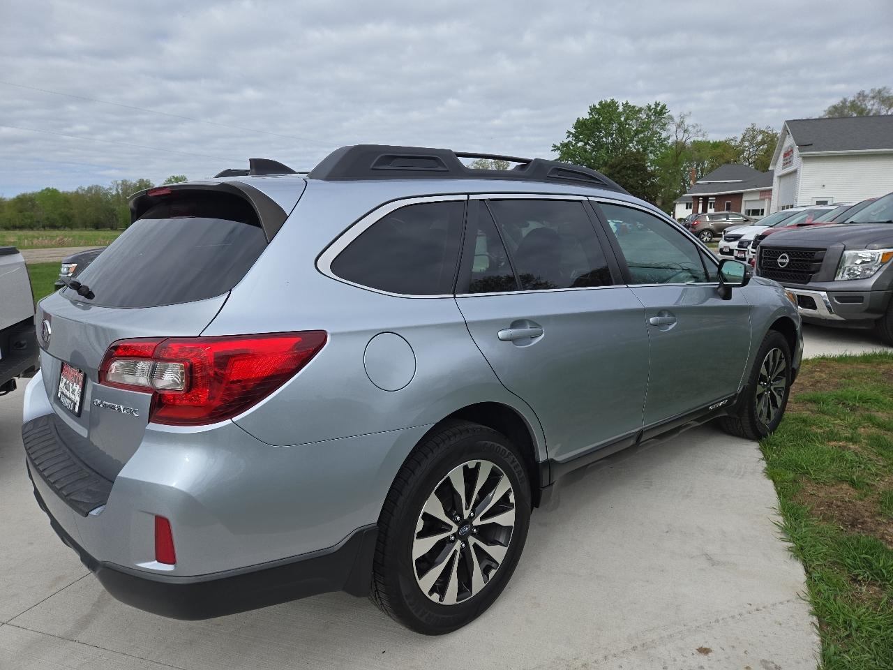 Subaru Outback  2016
