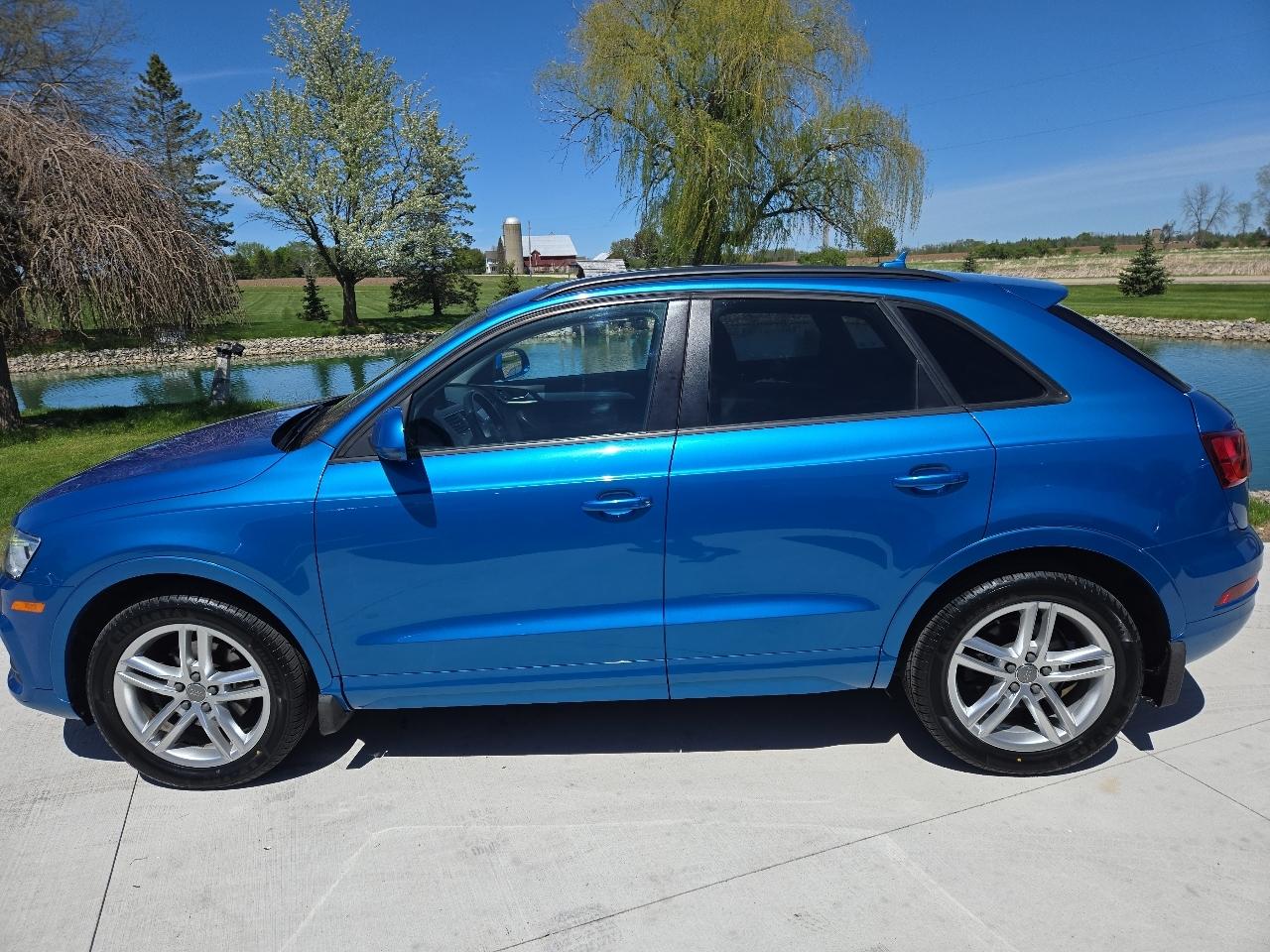 Audi Q3 2.0T quattro Premium Plus 2016