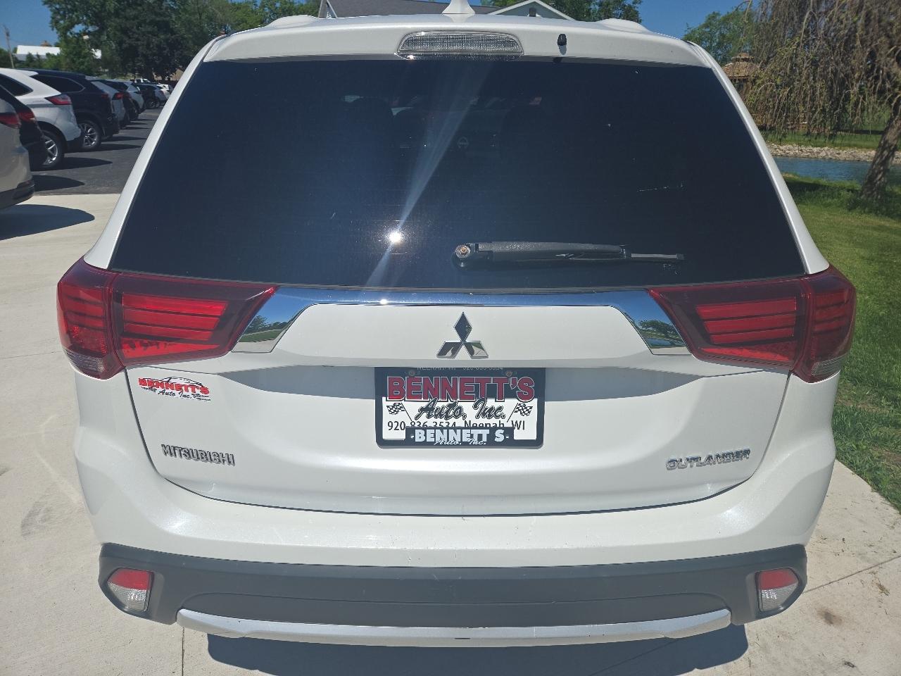 Mitsubishi Outlander ES 2WD 2018