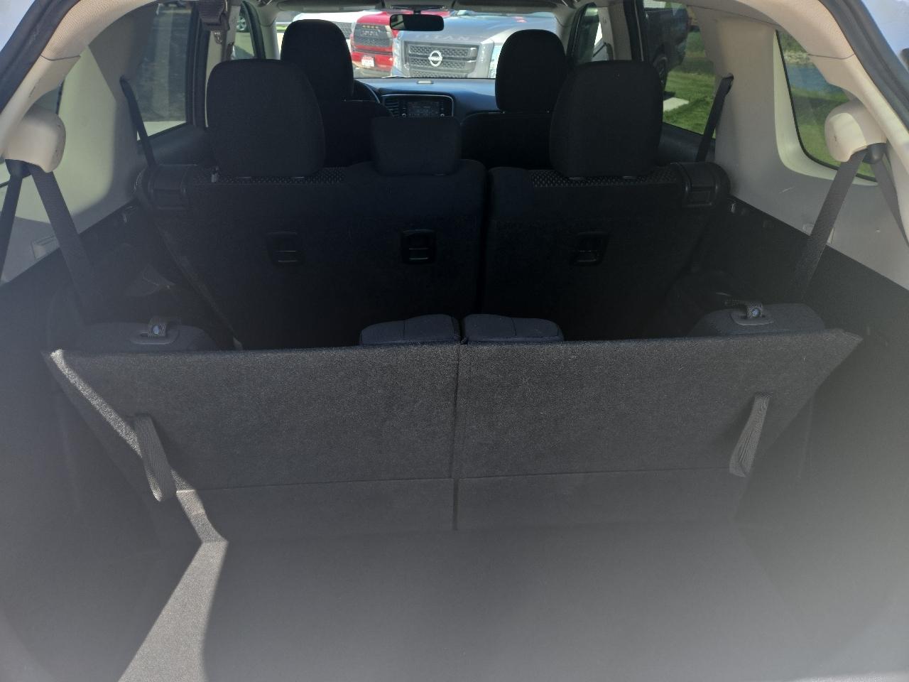 Mitsubishi Outlander ES 2WD 2018