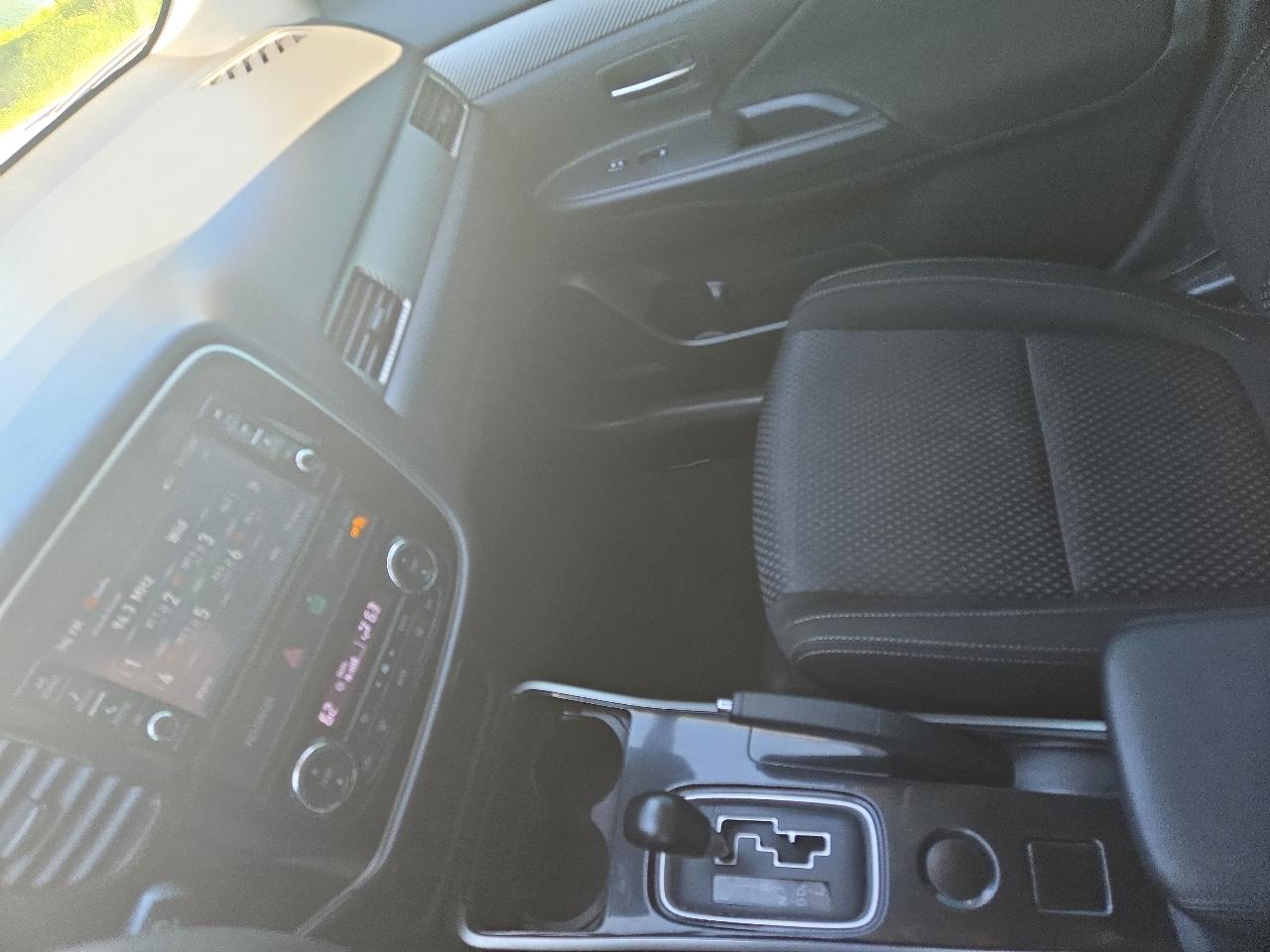 Mitsubishi Outlander ES 2WD 2018