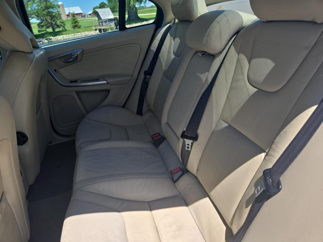 Volvo S60 T5 2012