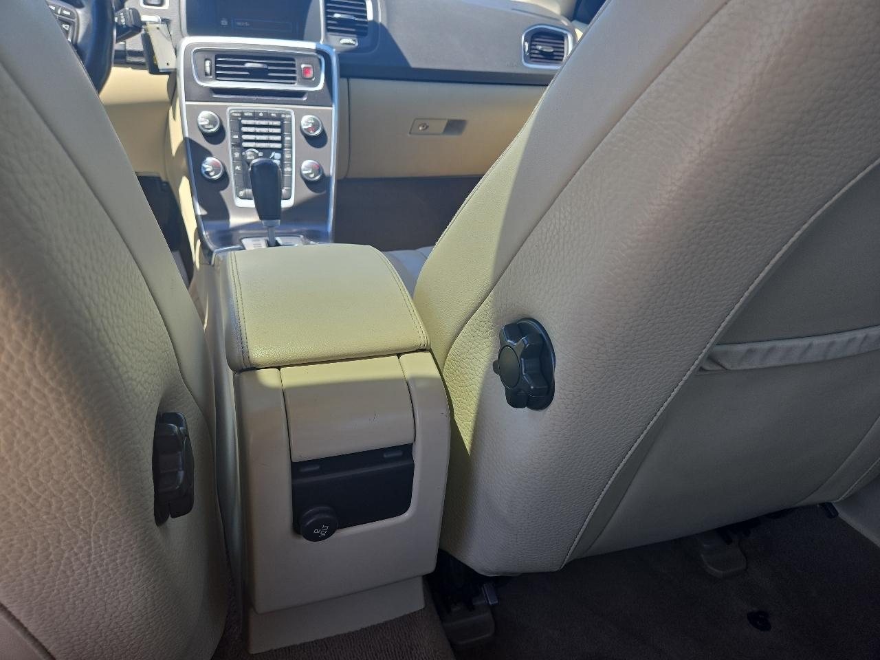 Volvo S60 T5 2012
