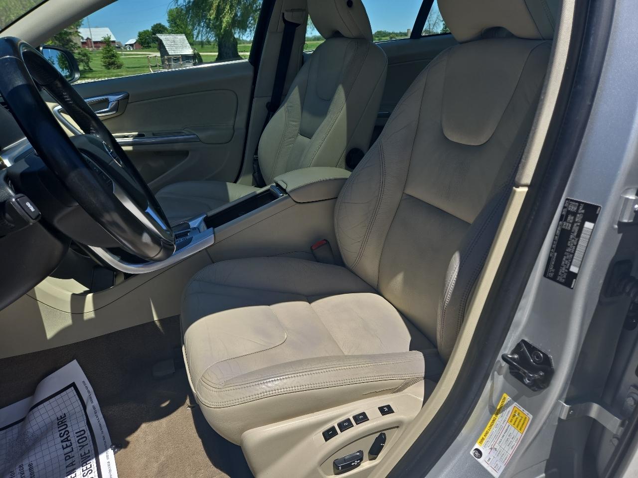 Volvo S60 T5 2012