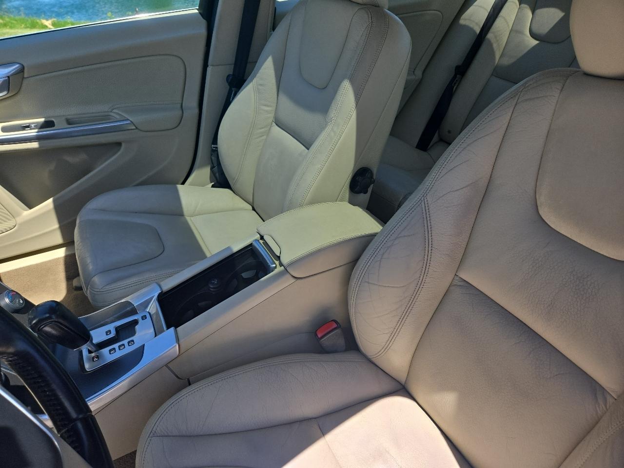 Volvo S60 T5 2012