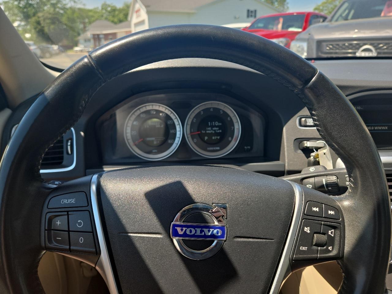 Volvo S60 T5 2012