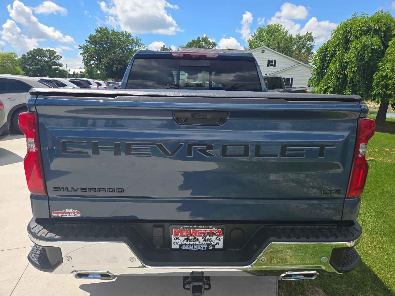 Chevrolet Silverado 1500 LTZ Crew Cab 4WD 2024