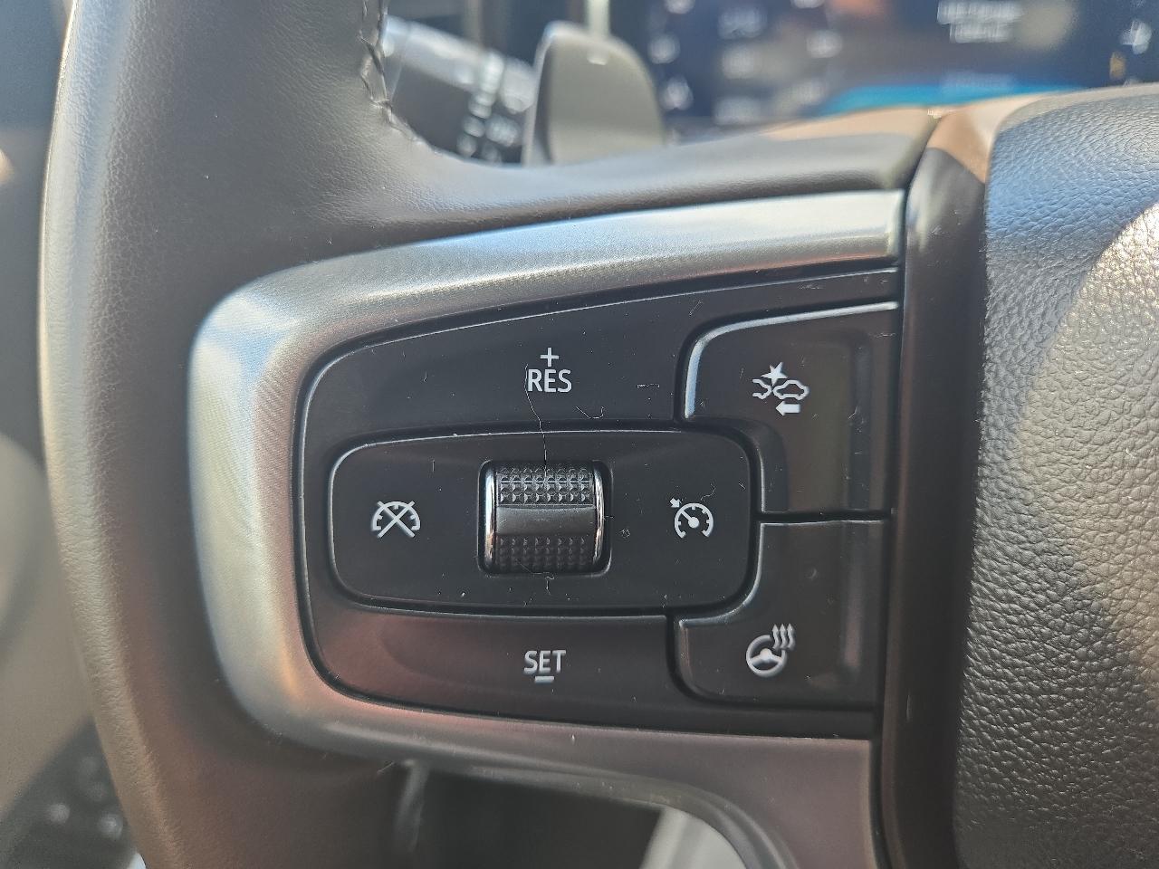 Chevrolet Silverado 1500 LTZ Crew Cab 4WD 2024
