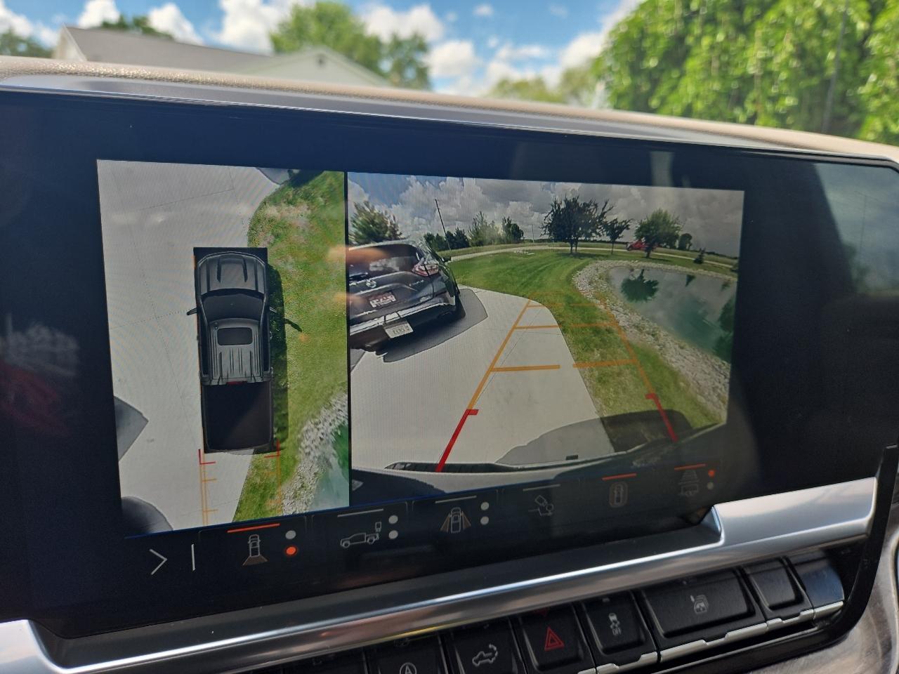 Chevrolet Silverado 1500 LTZ Crew Cab 4WD 2024