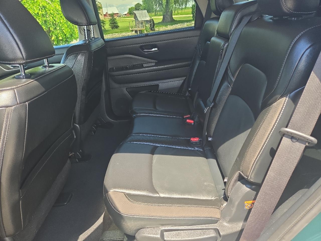 Nissan Pathfinder SL 4WD 2023