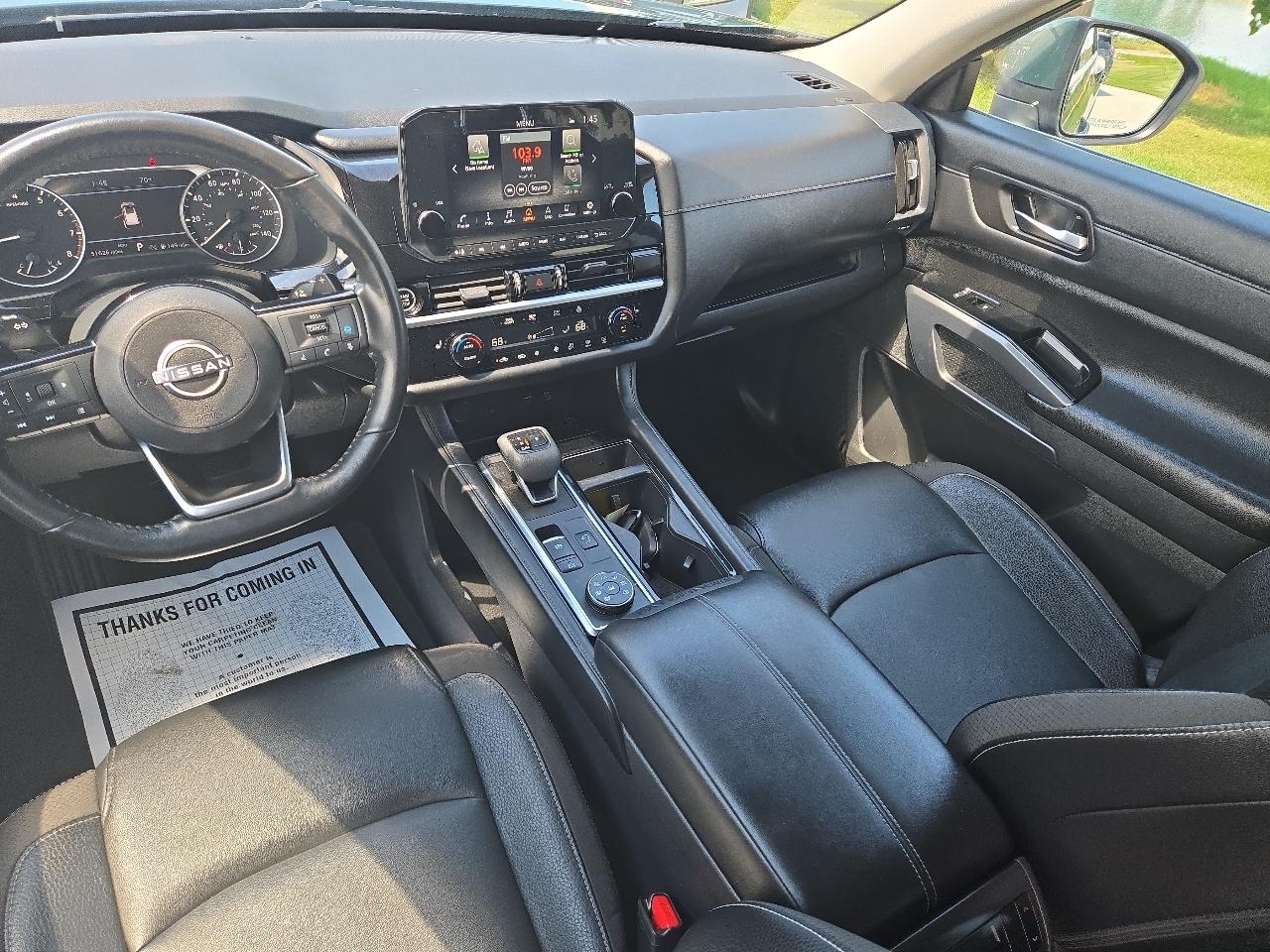 Nissan Pathfinder SL 4WD 2023